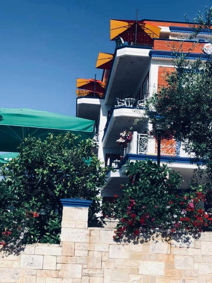 Exclusive Greccia Inn Dhërmi Exterior foto
