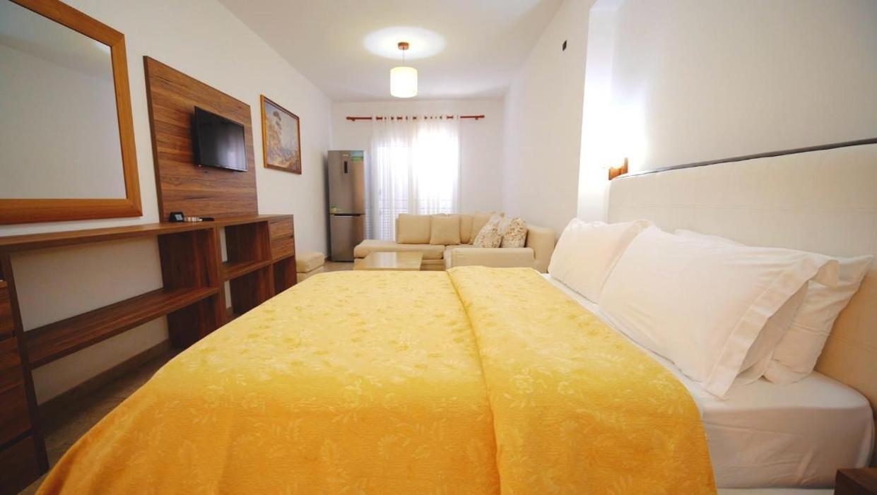 Exclusive Greccia Inn Dhërmi Exterior foto